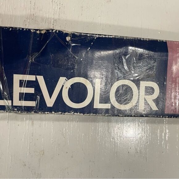 New in box. Levalour 19” x 64” x 1” wide white mini blinds - Picture 1 of 2